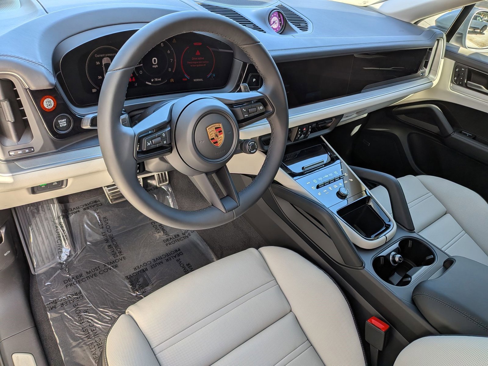 New 2026 Porsche Cayenne Coupe image 4