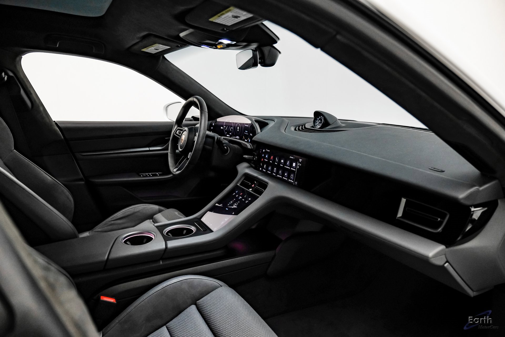 Used 2020 Porsche Taycan Turbo S image 42