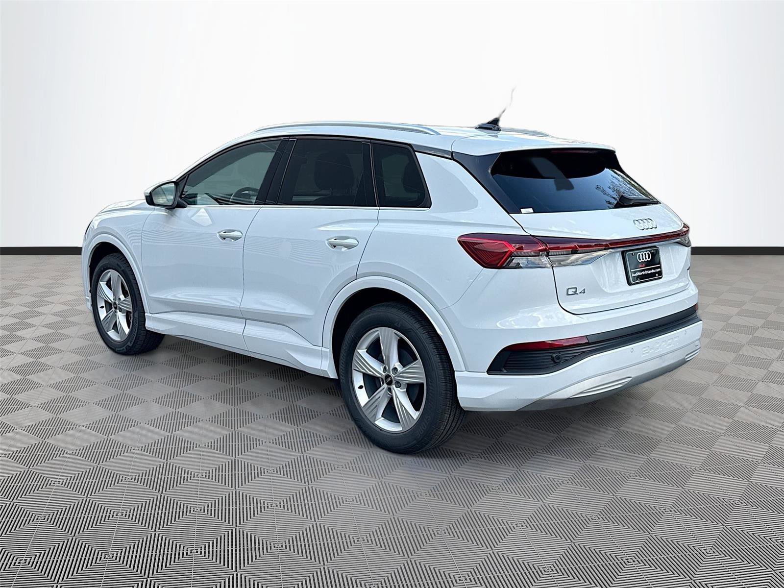 Used 2022 Audi Q4 e-tron Premium w/ Convenience Package AWD/4WD image 5