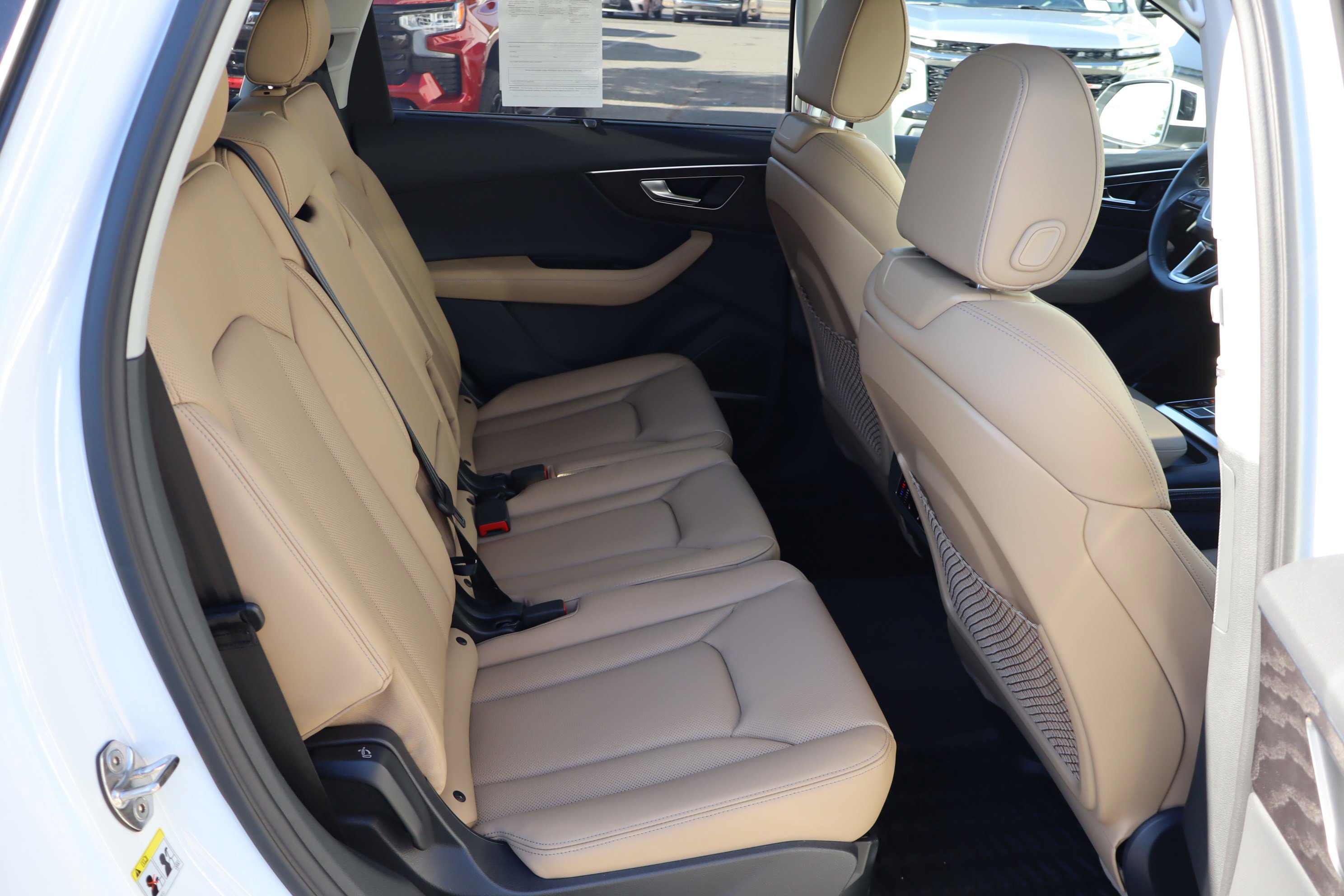 Used 2025 Audi Q7 3.0T Prestige w/ Prestige Package image 36