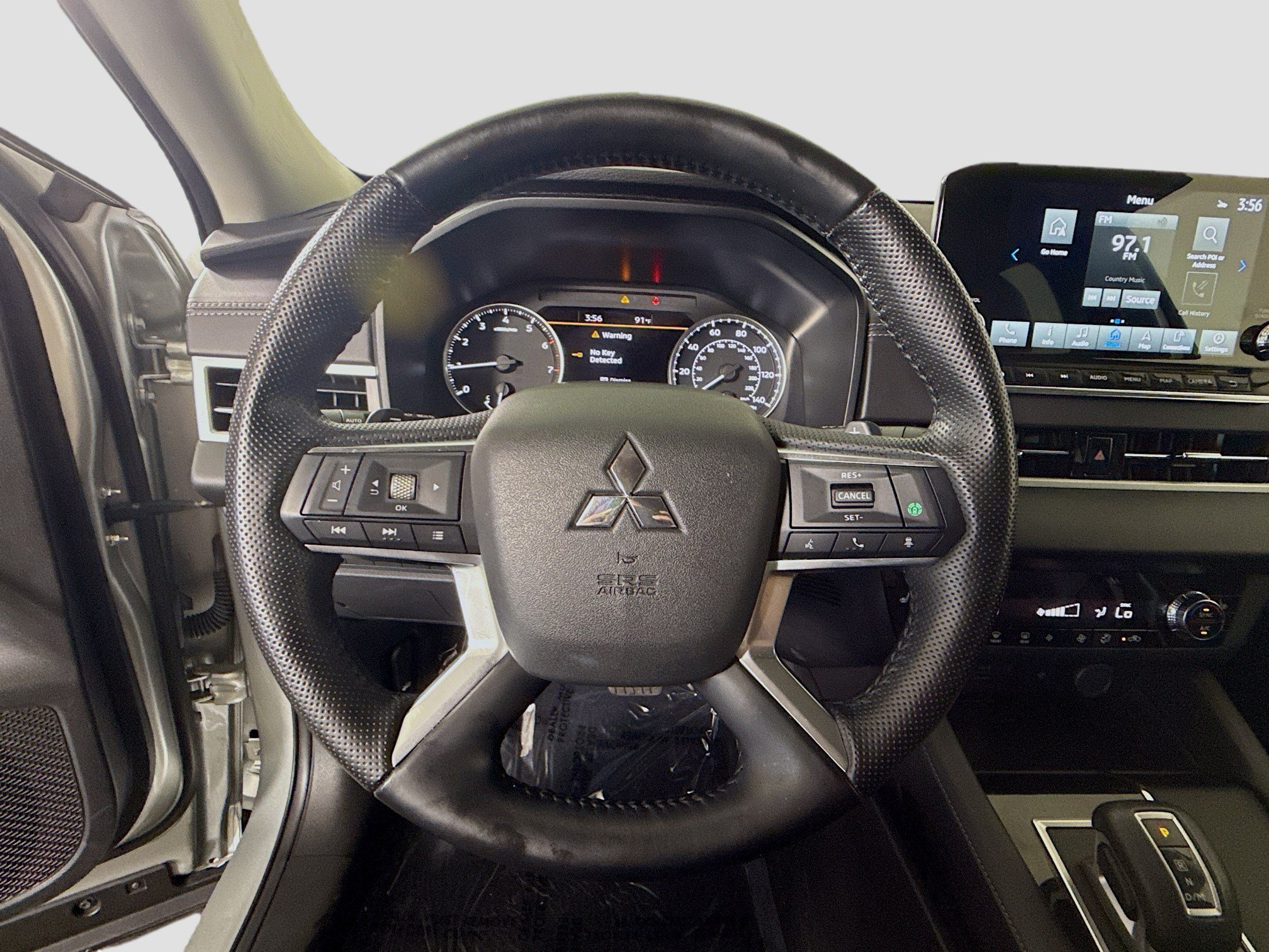 Used 2024 Mitsubishi Outlander SE FWD image 13