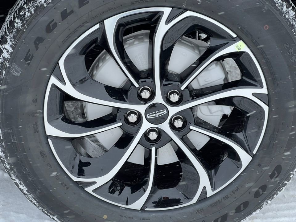 New 2026 Lincoln Nautilus Premier w/ Equipment Group 102A AWD/4WD image 7