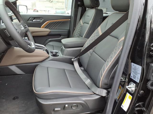 New 2026 GMC Canyon Denali image 5