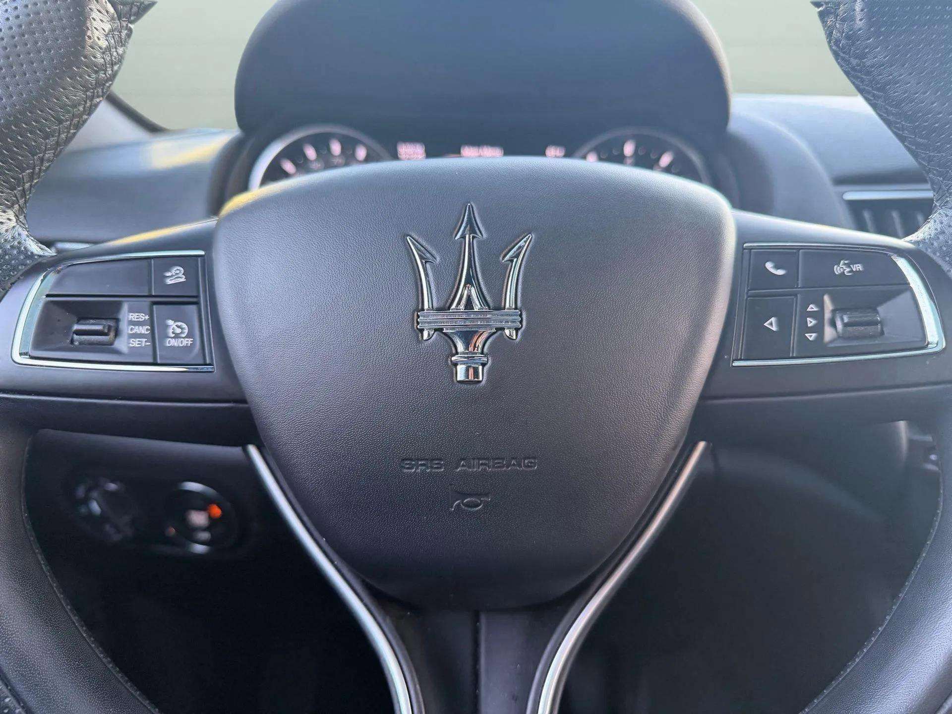 Certified 2022 Maserati Levante GT image 33