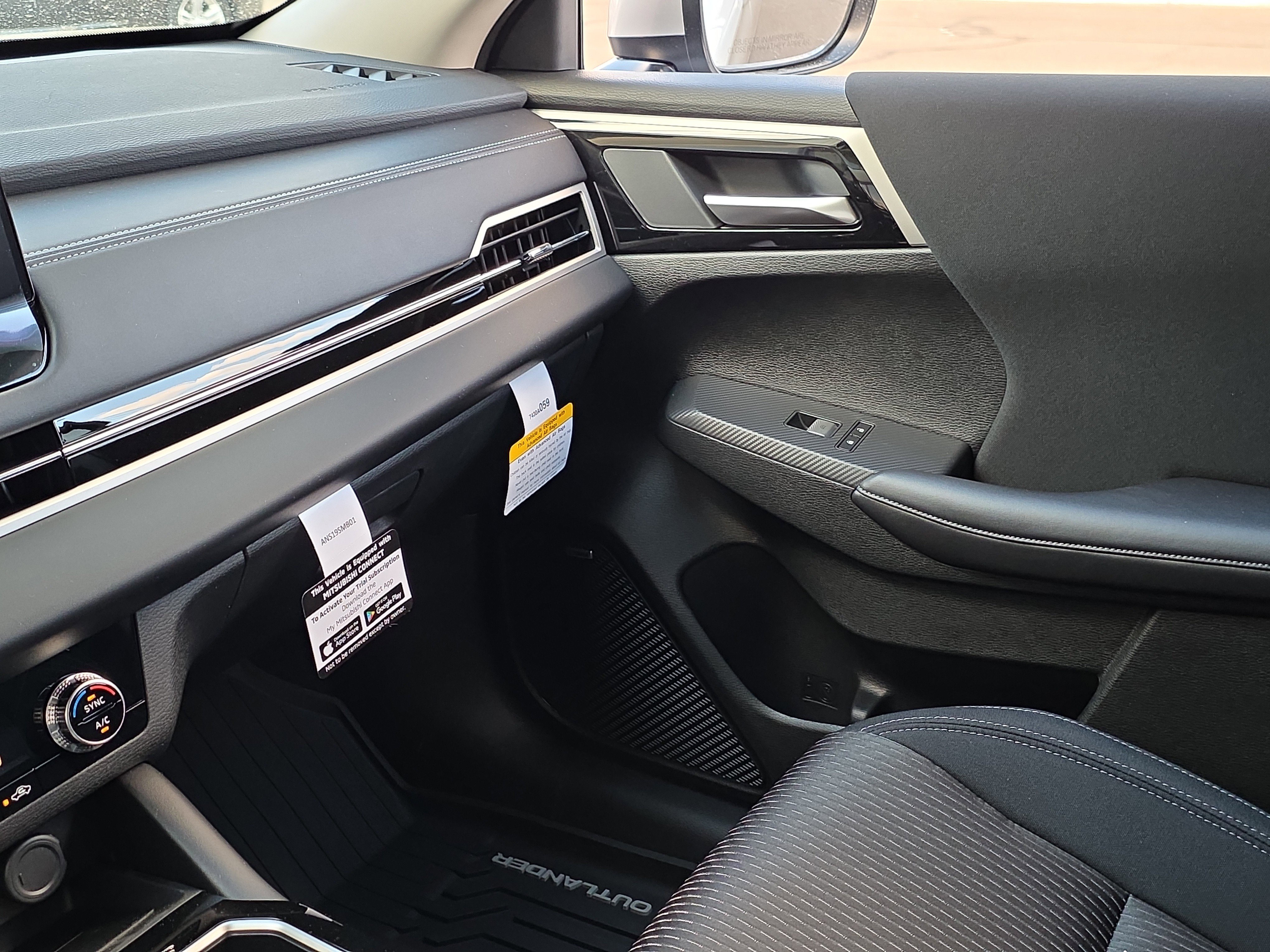 New 2026 Mitsubishi Outlander ES FWD image 23