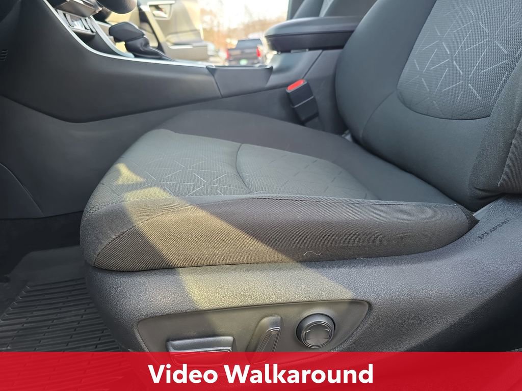 Certified 2021 Toyota RAV4 XLE image 34