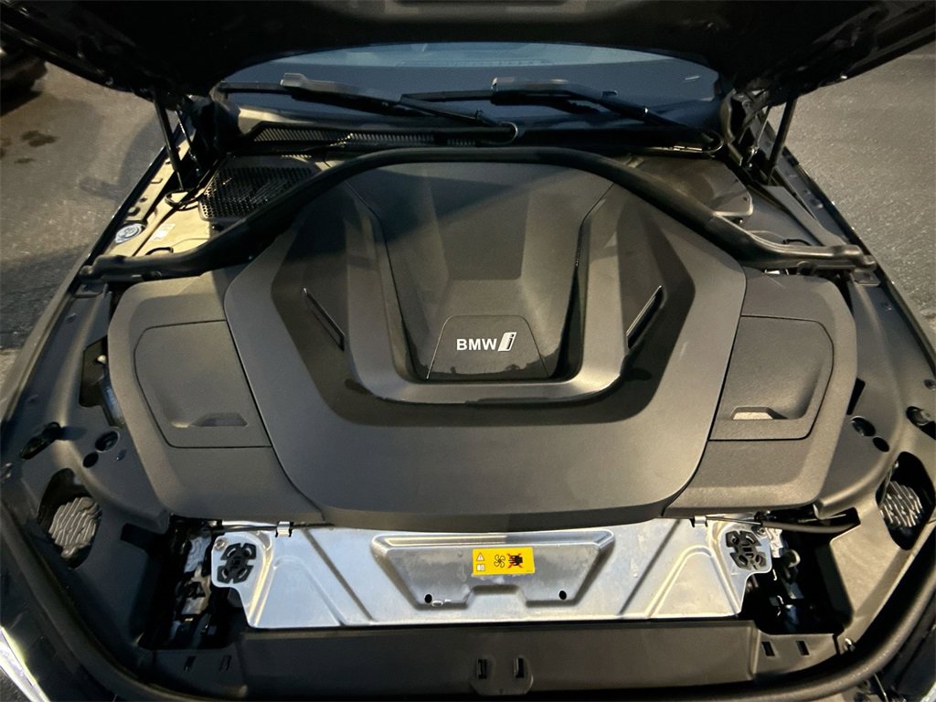 Used 2023 BMW i4 eDrive35 image 18