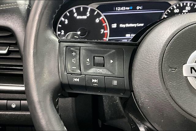 Used 2021 Nissan Rogue SV image 11