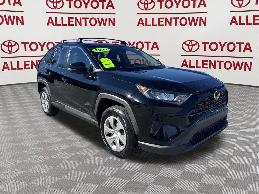 Used 2021 Toyota RAV4 LE AWD/4WD image 10