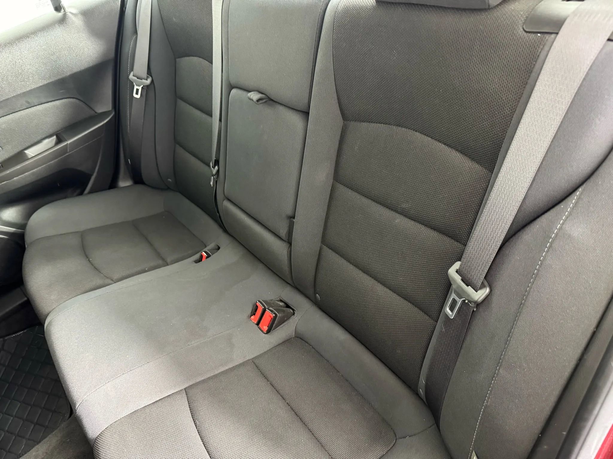 Used 2016 Chevrolet Cruze LT image 32