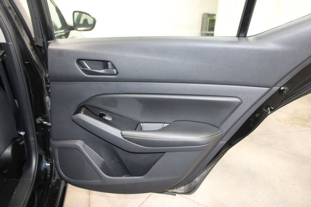 Used 2023 Nissan Altima 2.5 SV FWD image 28