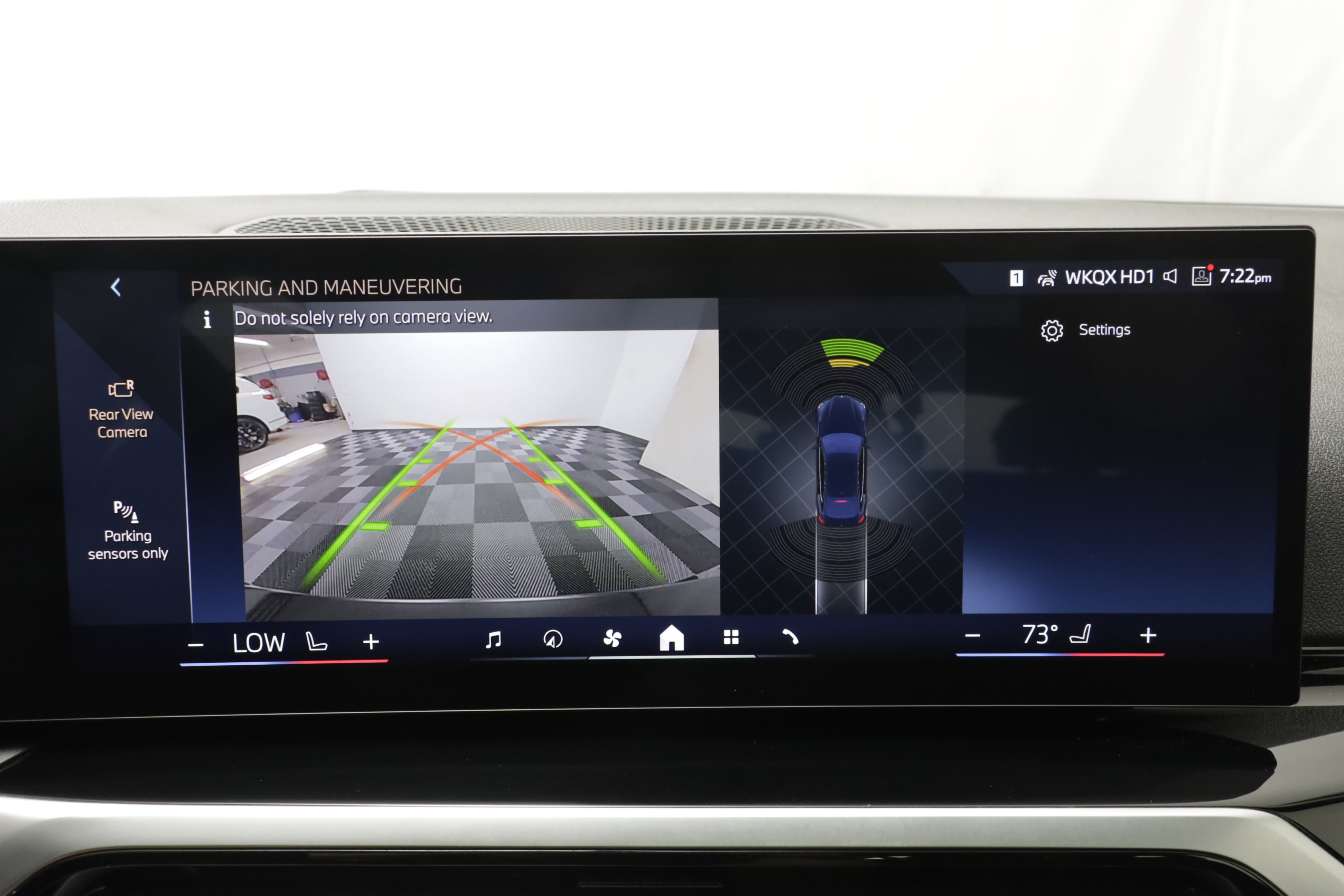 Used 2024 BMW i4 eDrive35 w/ Convenience Package RWD image 11