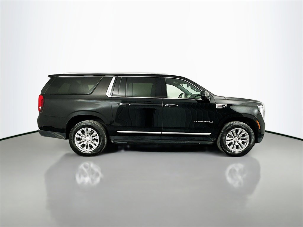 Used 2025 GMC Yukon XL Denali image 8