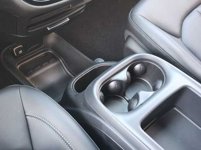 New 2026 Chrysler Pacifica Select image 16