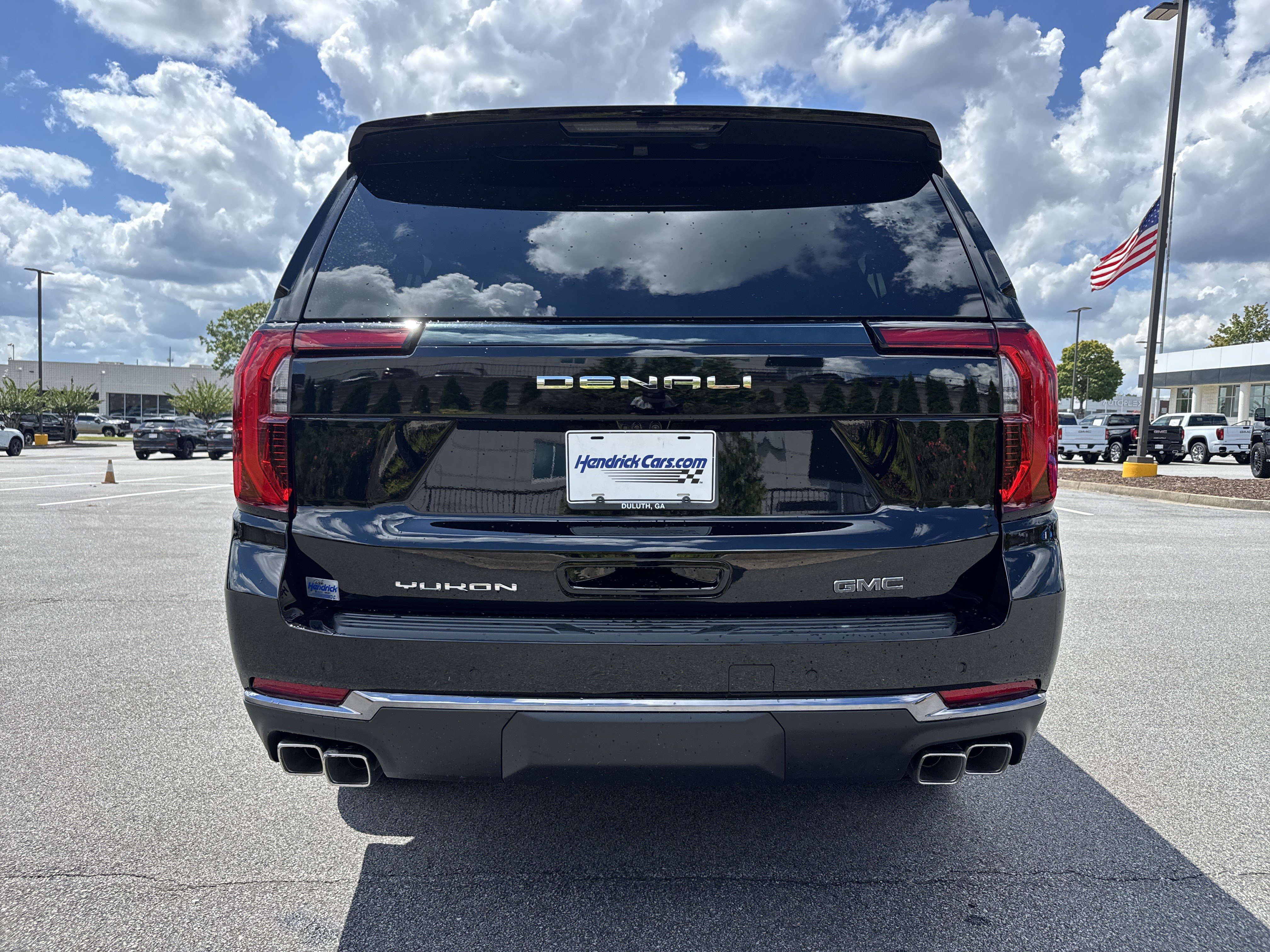 New 2026 GMC Yukon XL Denali Ultimate AWD/4WD image 9