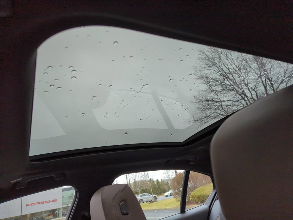 New 2024 BMW i5 eDrive40i w/ M Sport Package image 22