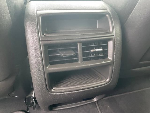 Used 2017 Cadillac XT5 Premium Luxury FWD image 30