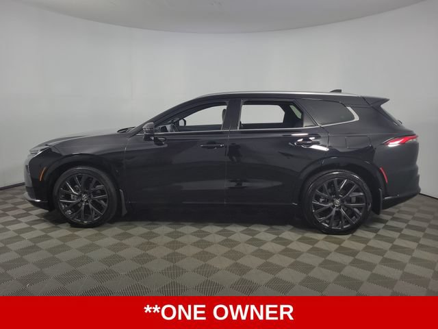 Used 2025 Toyota Crown Signia AWD/4WD image 6
