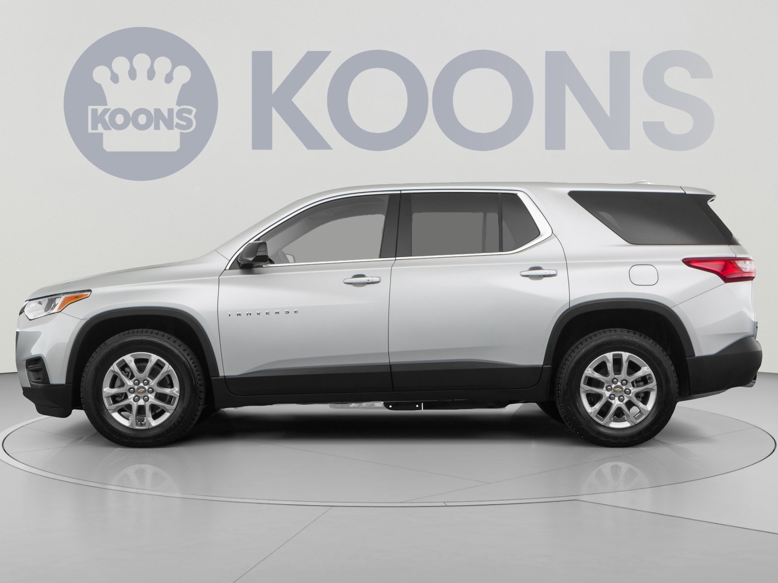 Used 2019 Chevrolet Traverse LS w/ LPO, Blackout Package FWD image 2