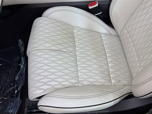 Used 2024 Lincoln Nautilus Black Label w/ Jet Appearance Package (87T) image 20