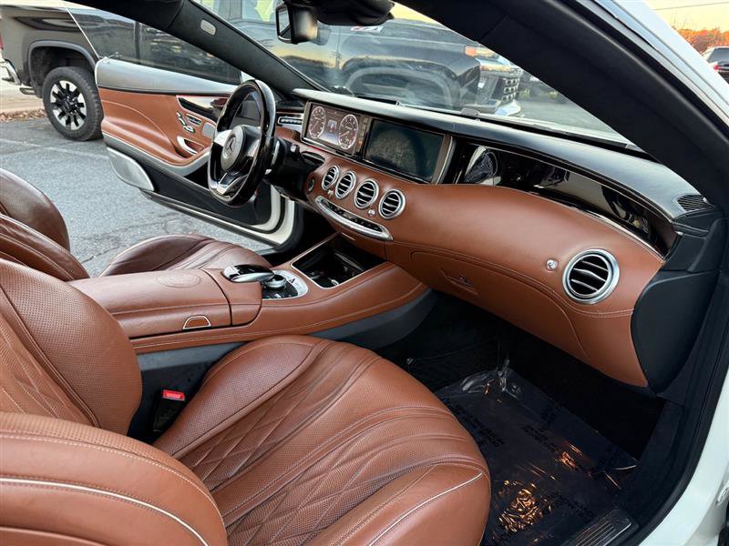 Used 2016 Mercedes-Benz S 63 AMG 4MATIC Coupe image 16