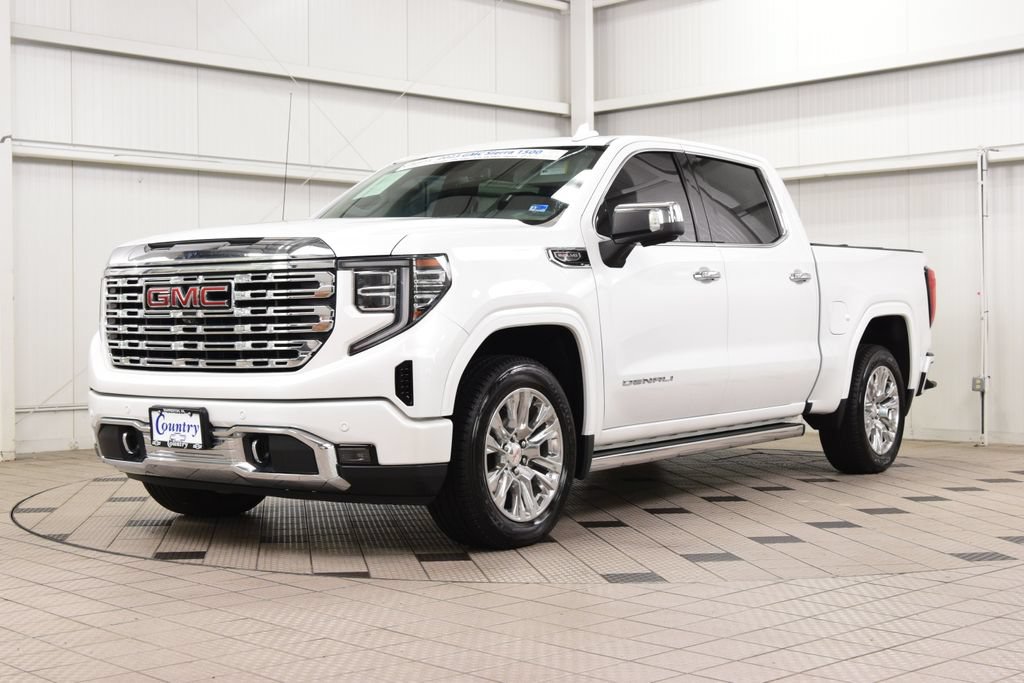 Used 2023 GMC Sierra 1500 Denali AWD/4WD image 3