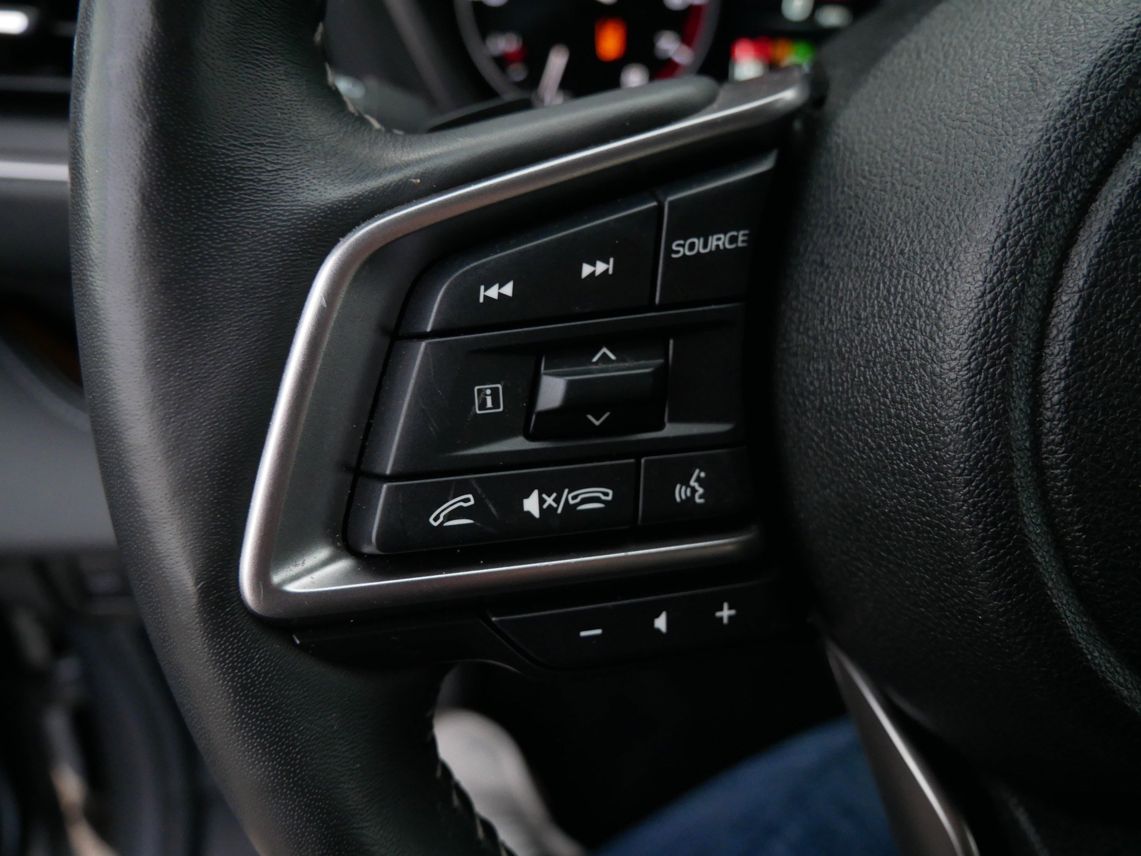 Used 2024 Subaru Ascent Touring image 29