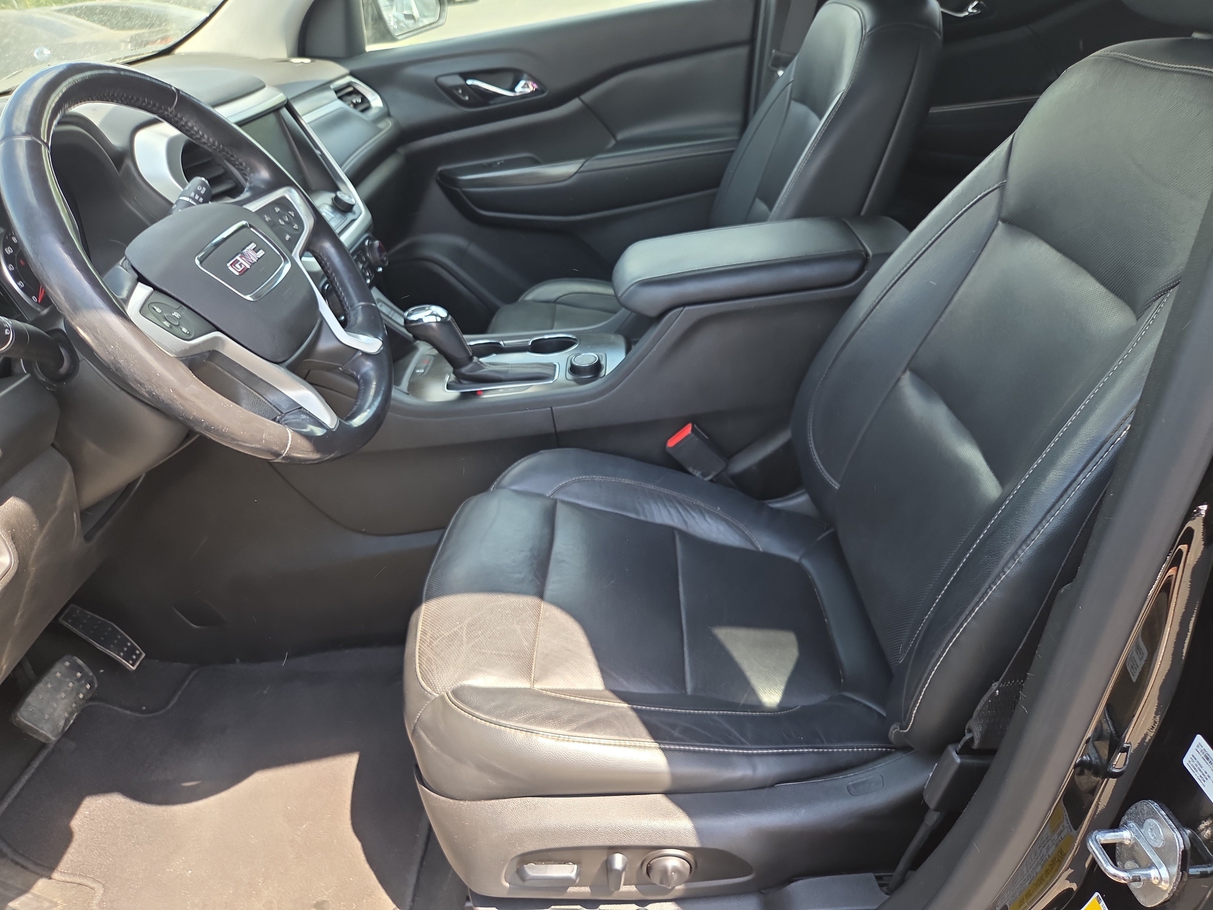 Used 2018 GMC Acadia SLT AWD/4WD image 9