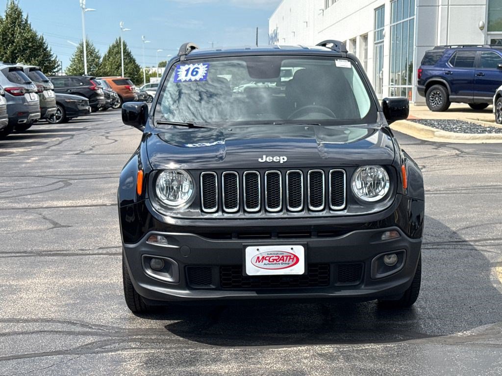 Used 2016 Jeep Renegade Latitude FWD image 5