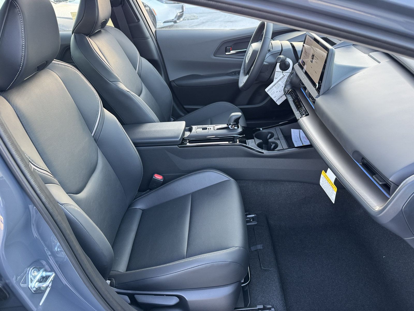 New 2027 Toyota Prius Limited w/ Limited Premium Package FWD image 8