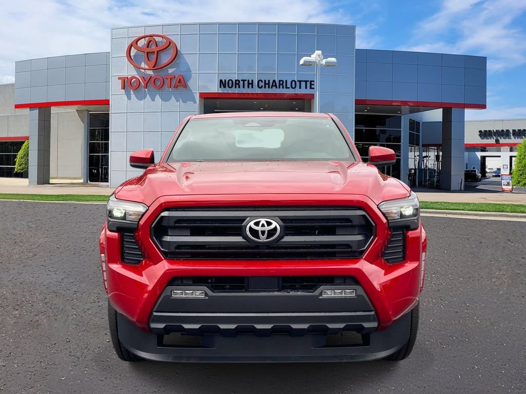 Used 2025 Toyota Tacoma SR5 AWD/4WD image 3