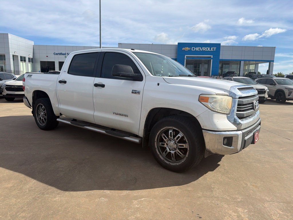 Used 2014 Toyota Tundra SR5 w/ SR5 Upgrade Package RWD image 2