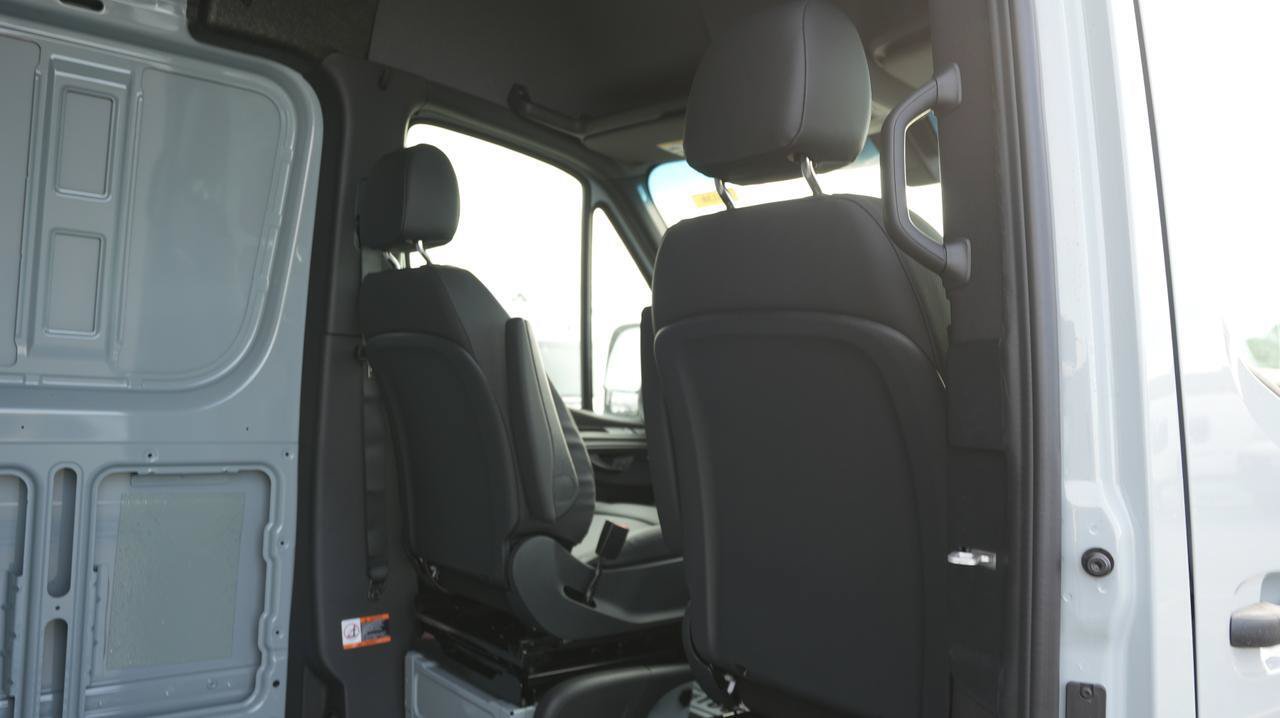 New 2026 Mercedes-Benz Sprinter 2500 image 10
