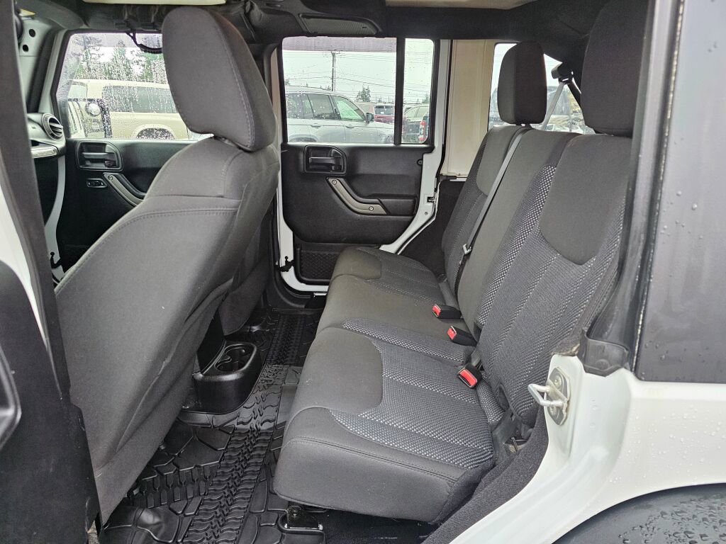 Used 2016 Jeep Wrangler Unlimited Sport image 15