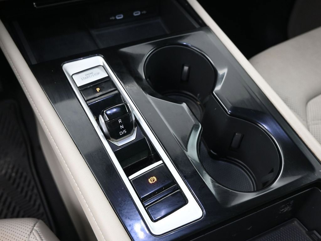 Used 2024 Volkswagen Atlas SE w/ Panoramic Sunroof Package image 33