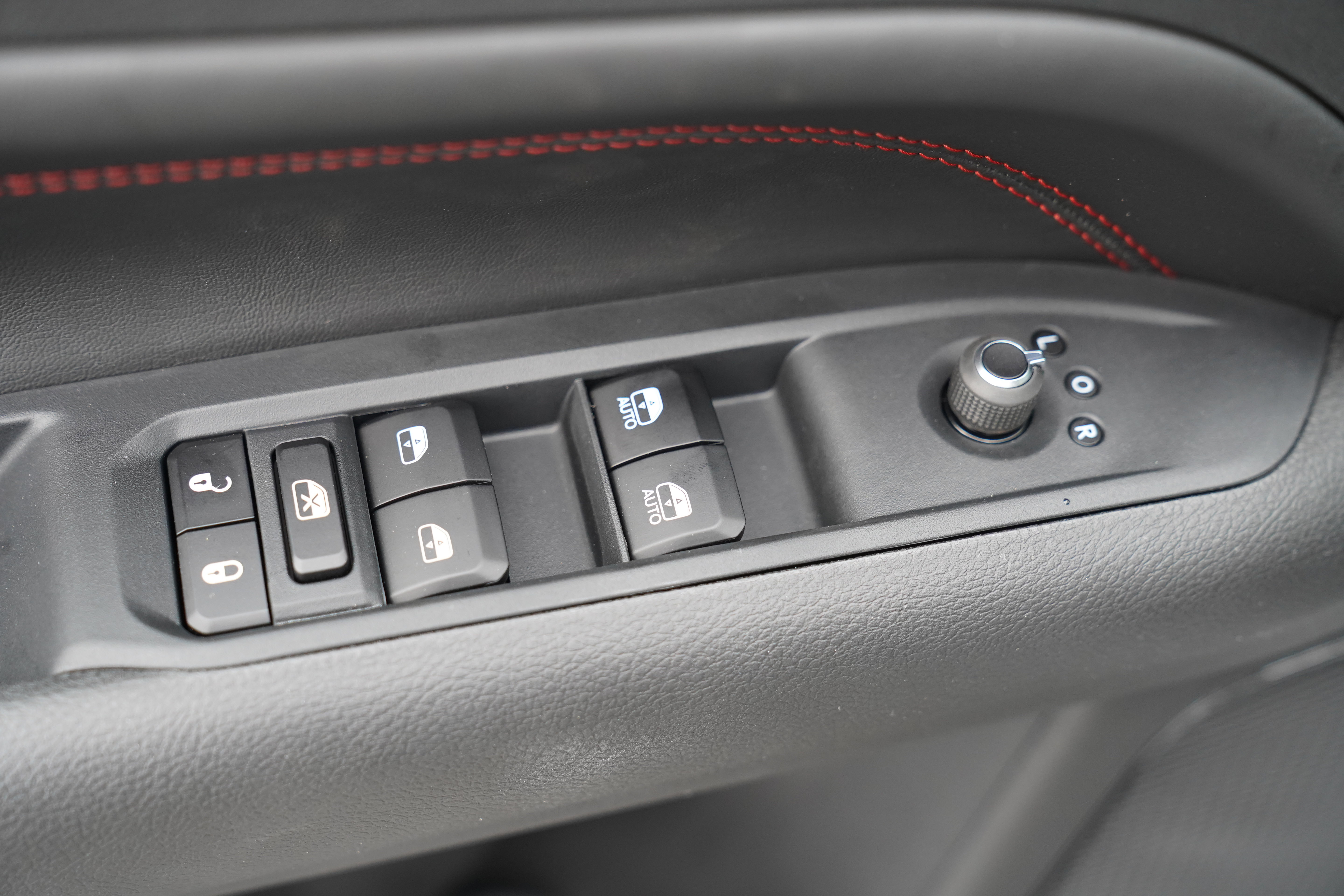 New 2026 Jeep Compass Trailhawk AWD/4WD image 16