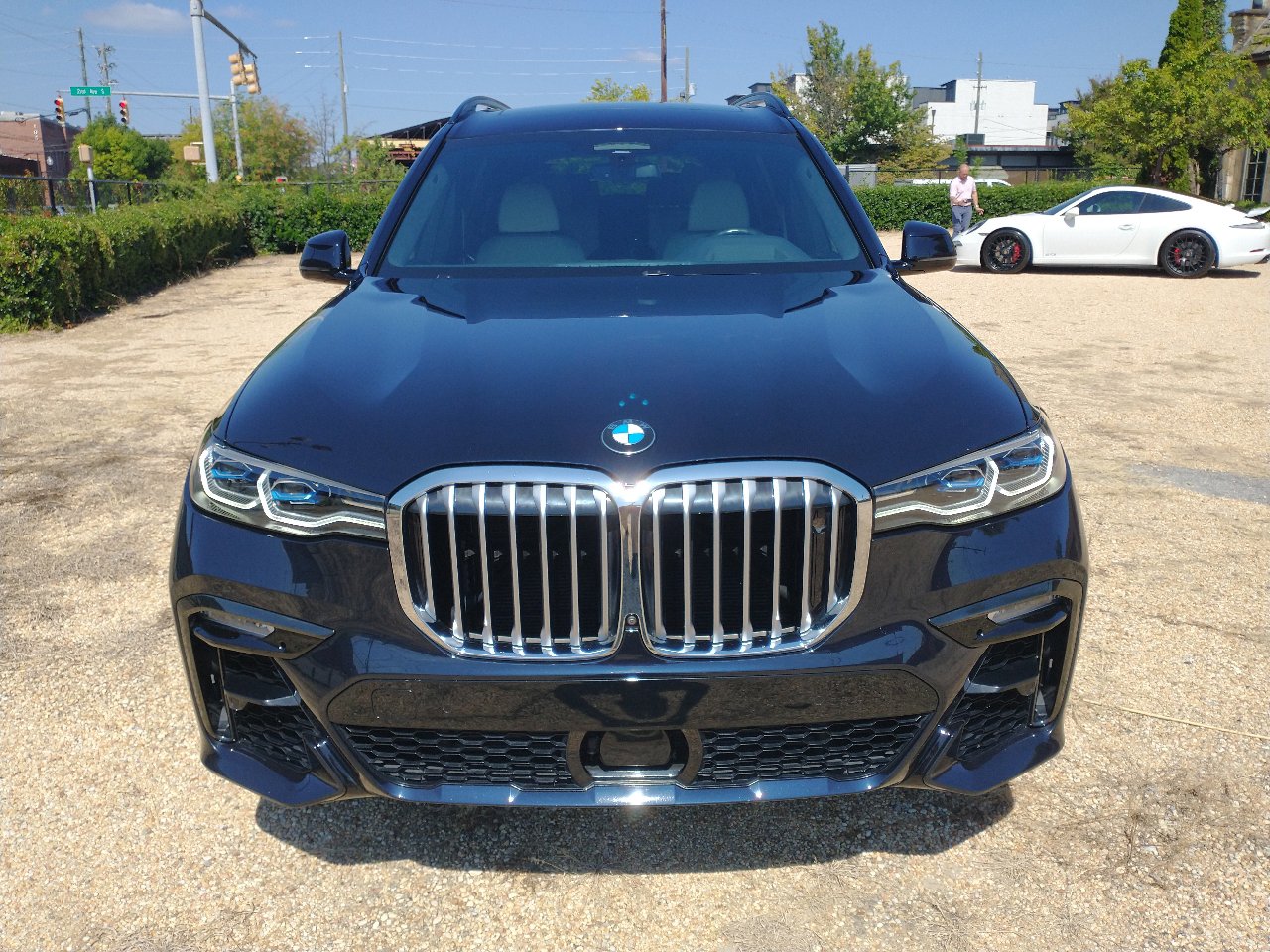 Used 2019 BMW X7 xDrive50i w/ Dynamic Handling Package image 3