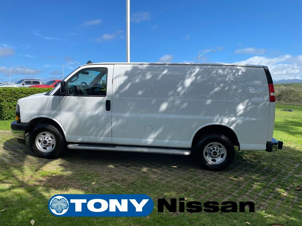 Used 2023 GMC Savana 2500 w/ Driver Convenience Package image 4
