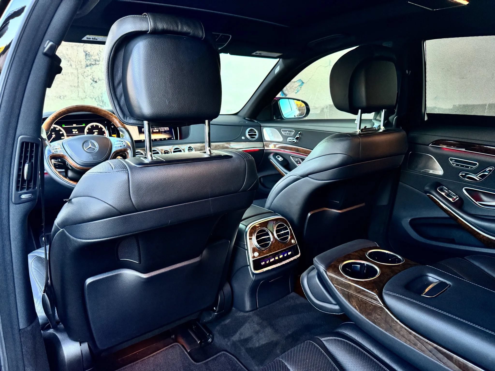 Used 2014 Mercedes-Benz S 550 Sedan image 24