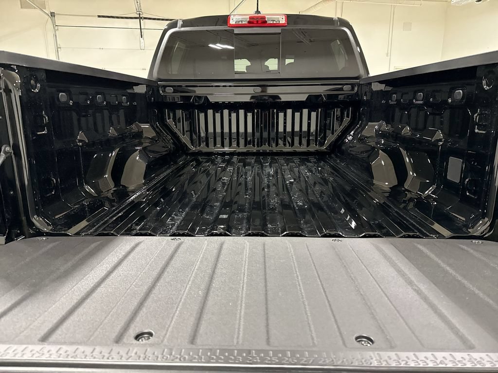 New 2026 Chevrolet Colorado W/T w/ WT Custom Package AWD/4WD image 24