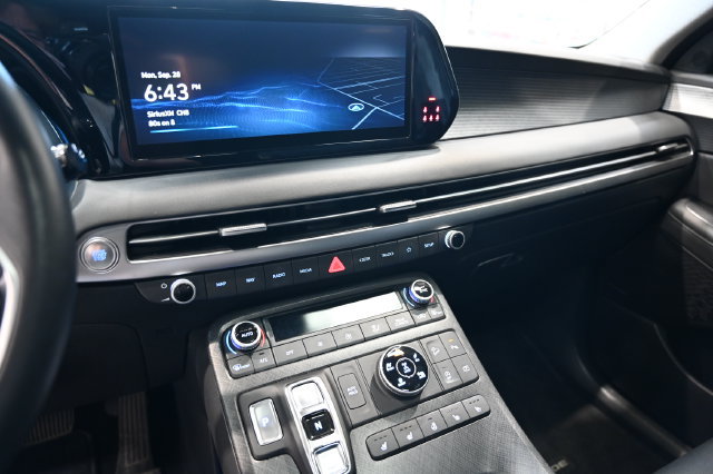 Used 2023 Hyundai Palisade Limited AWD/4WD image 16