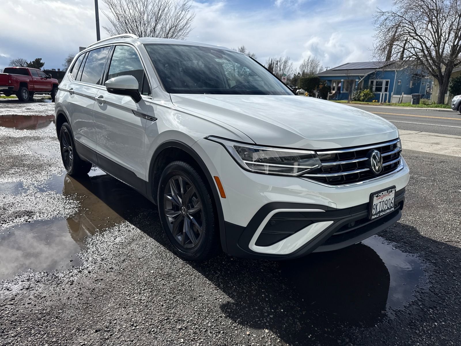 Used 2024 Volkswagen Tiguan SE image 7