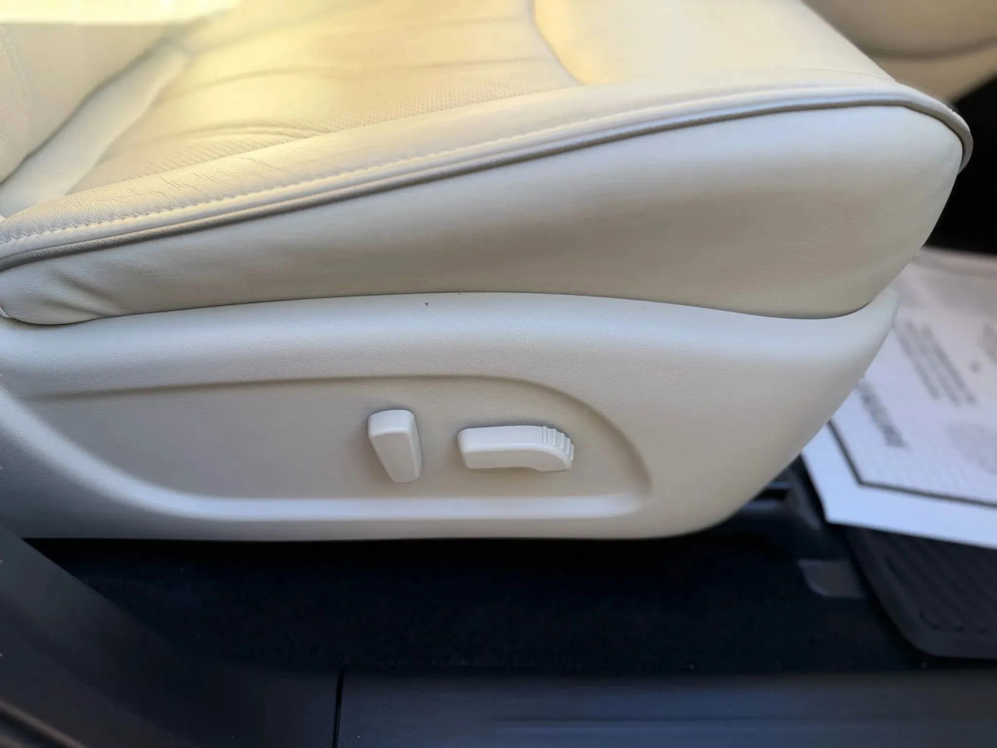 Used 2019 INFINITI QX60 Luxe w/ Essential Package image 11