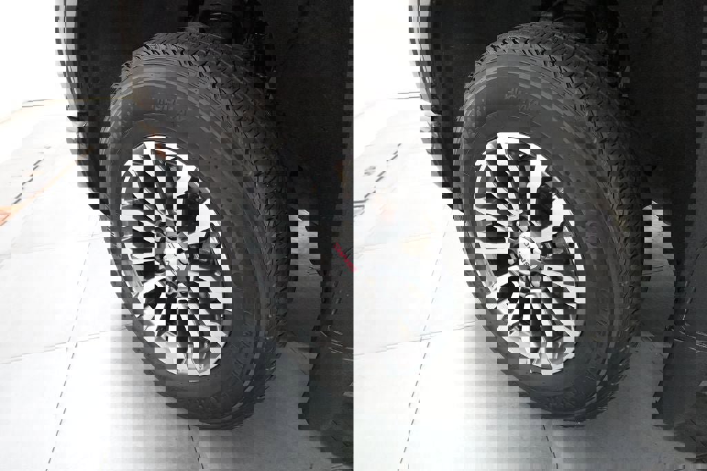 Used 2021 GMC Sierra 1500 AT4 image 28