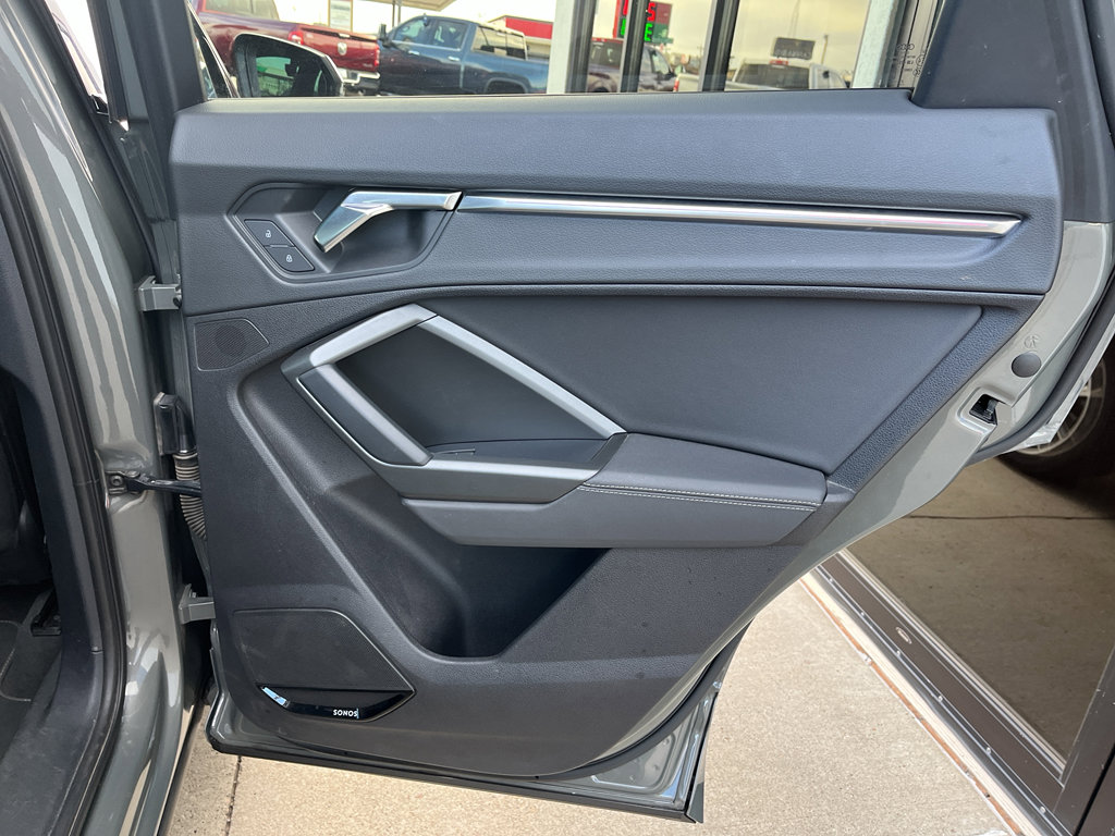 Used 2022 Audi Q3 2.0T Premium Plus image 9