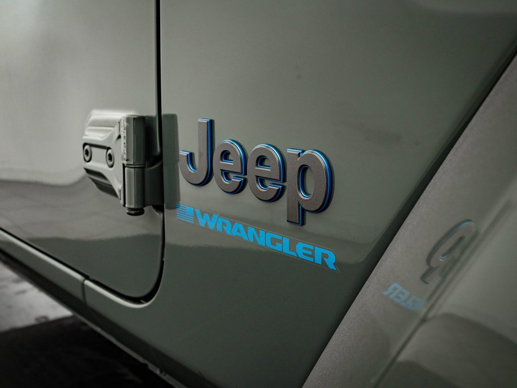 Used 2024 Jeep Wrangler Unlimited w/ Convenience Group image 16