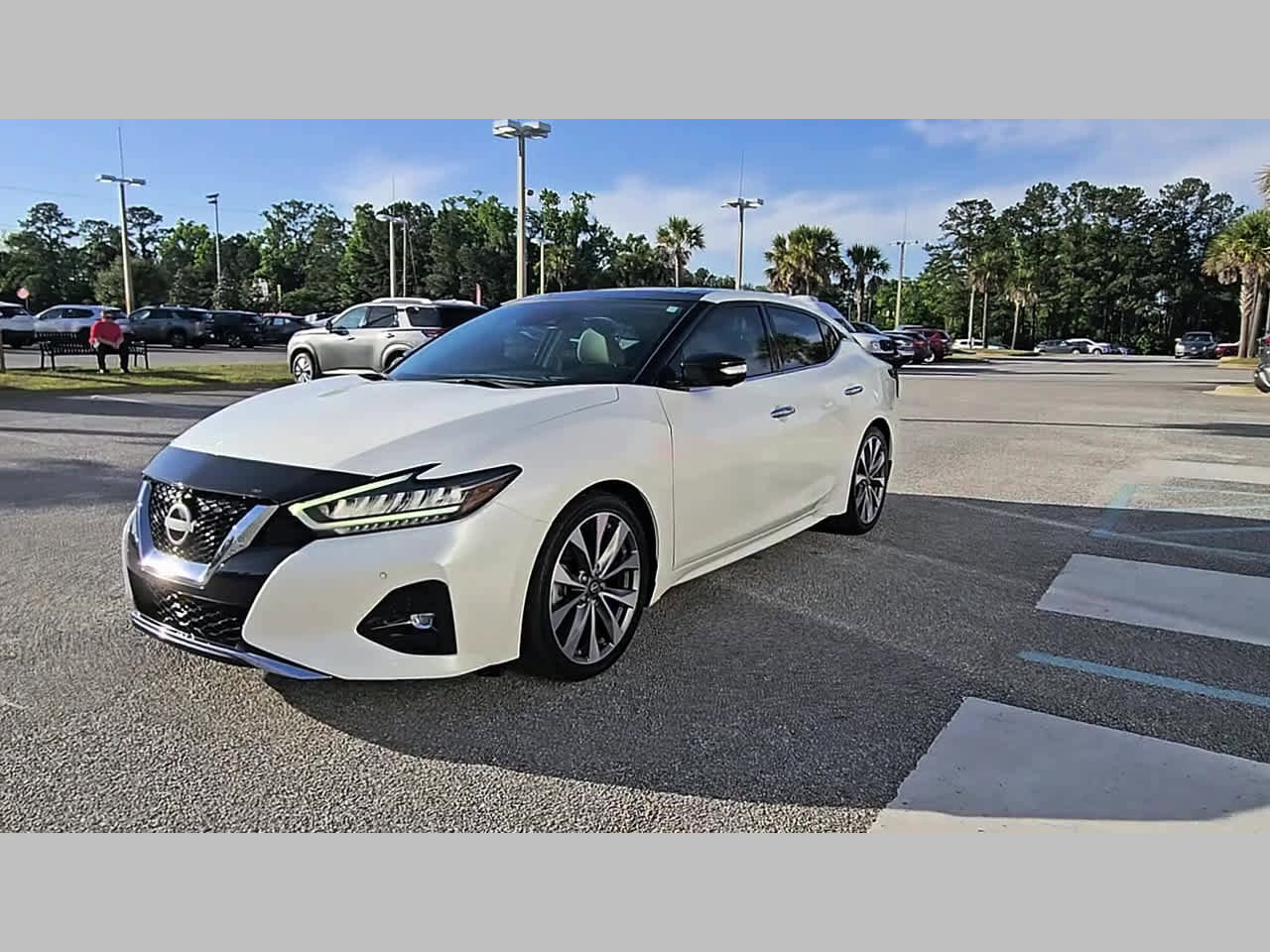 Used 2023 Nissan Maxima Platinum w/ Sport Mat Group FWD image 22