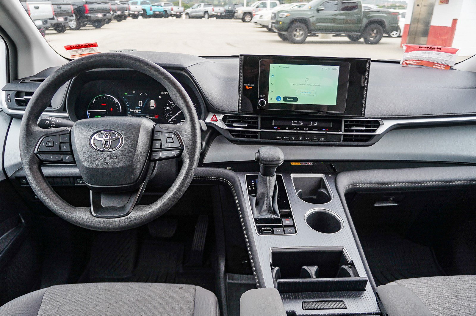 Used 2025 Toyota Sienna LE w/ LE Plus Package AWD/4WD image 13