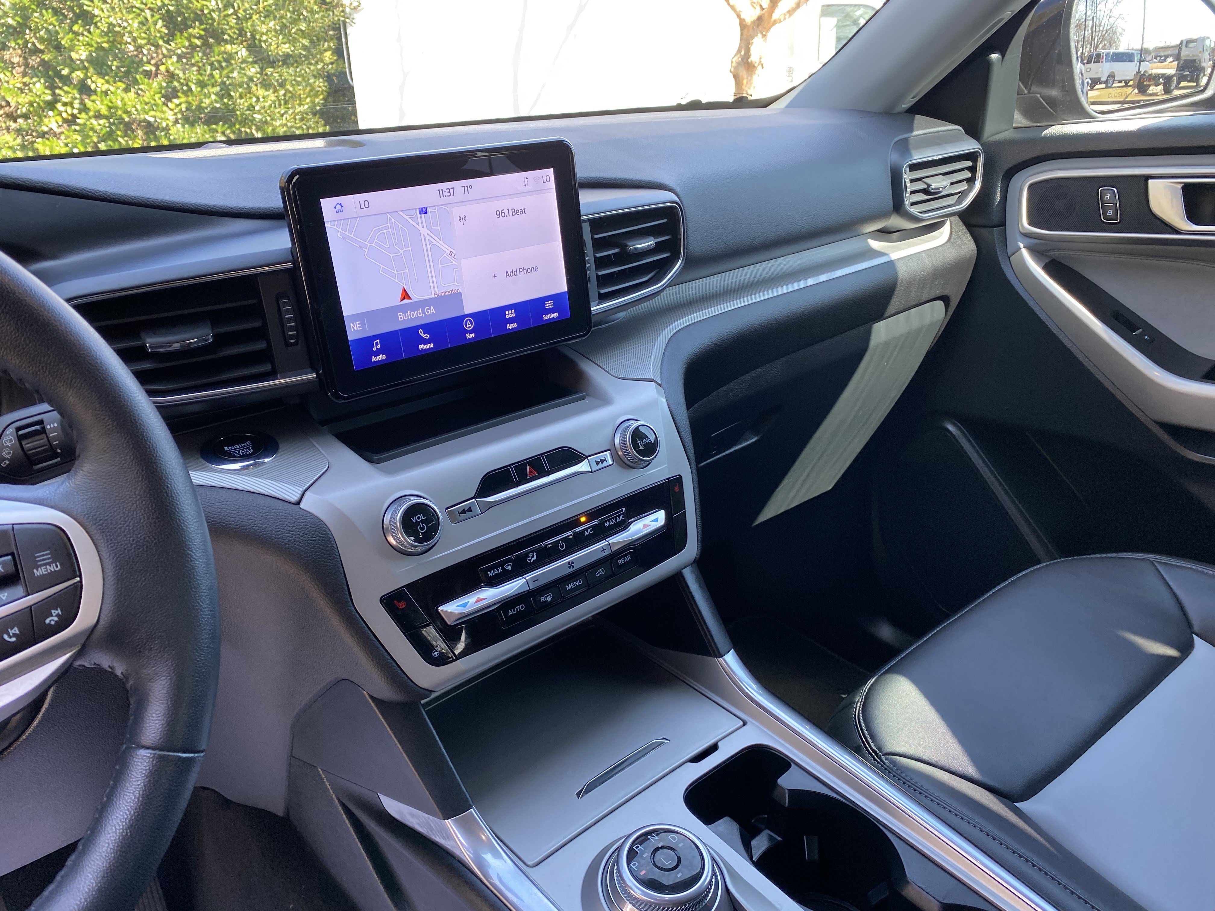 Used 2023 Ford Explorer XLT w/ Equipment Group 202A image 18