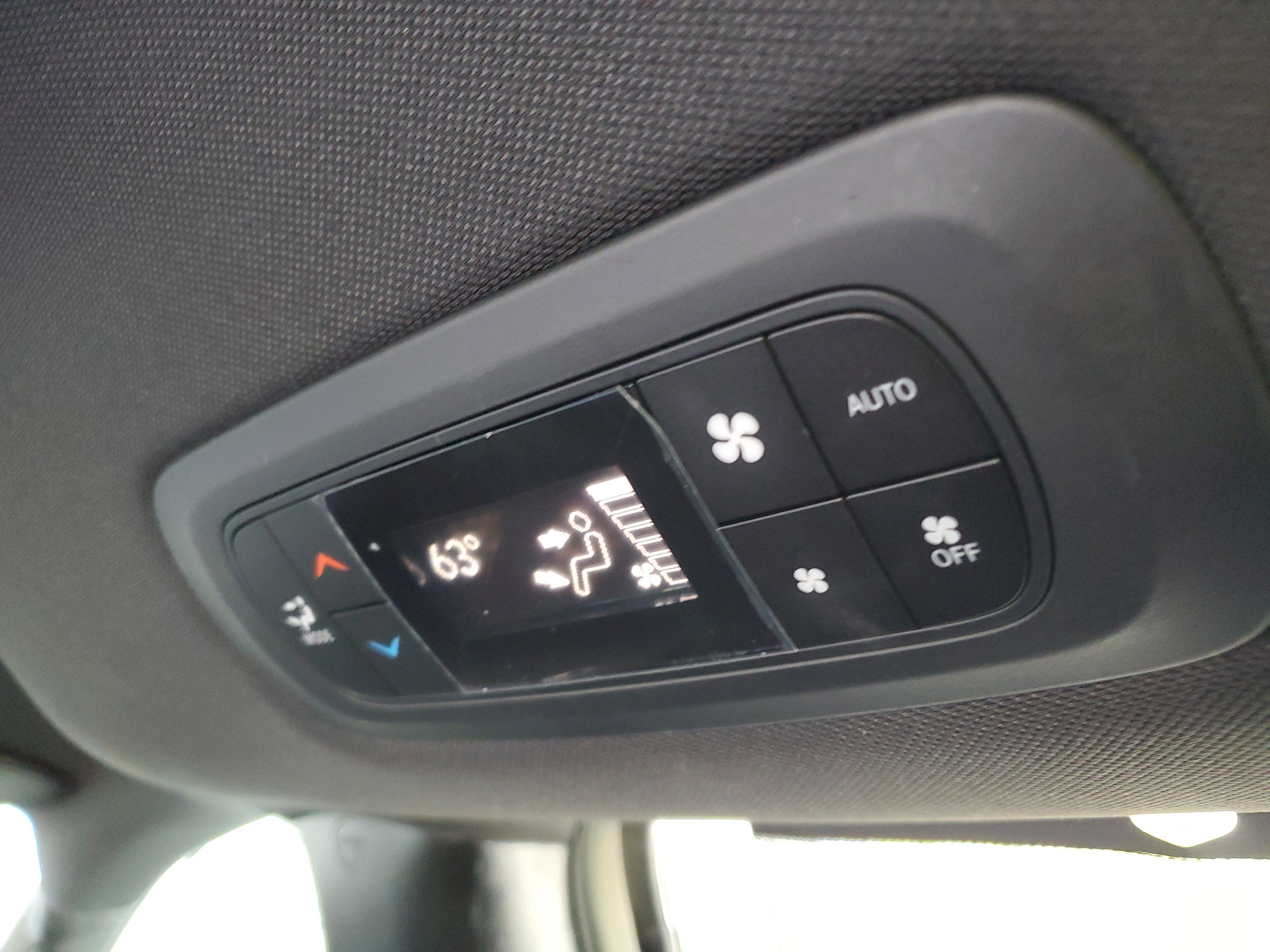Used 2019 Chrysler Pacifica Touring Plus w/ S Appearance Package FWD image 13